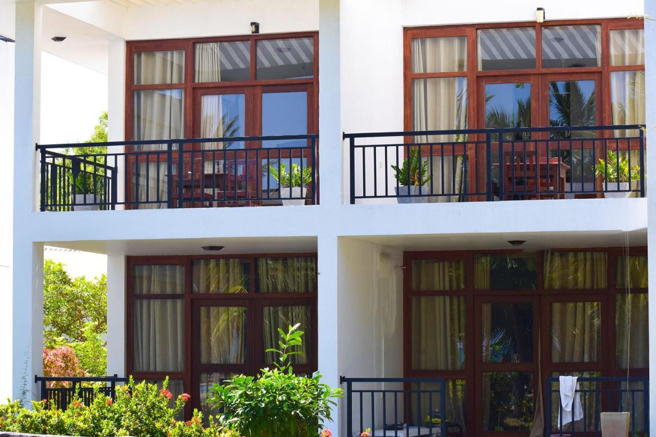 High Park Hotel Nilaveli Εξωτερικό φωτογραφία