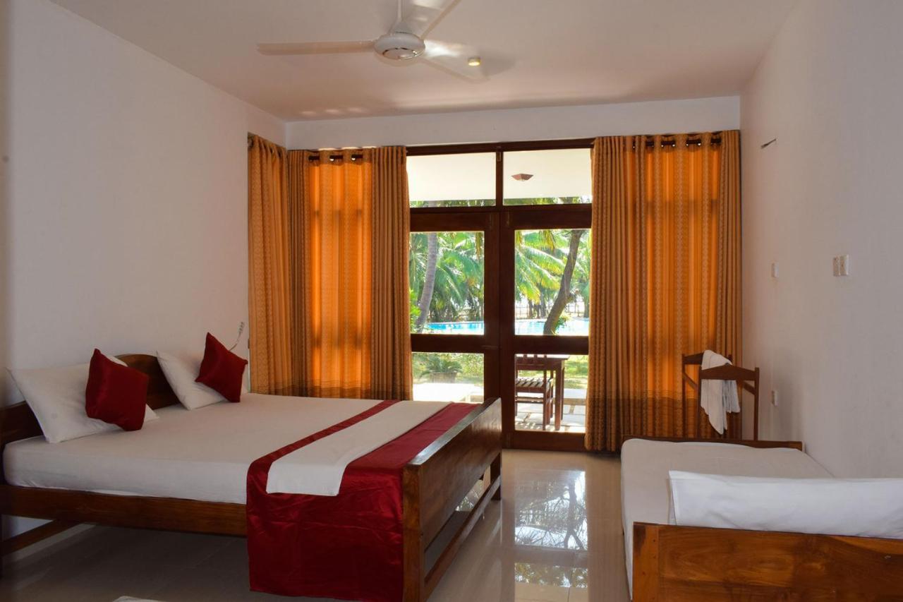 High Park Hotel Nilaveli Εξωτερικό φωτογραφία