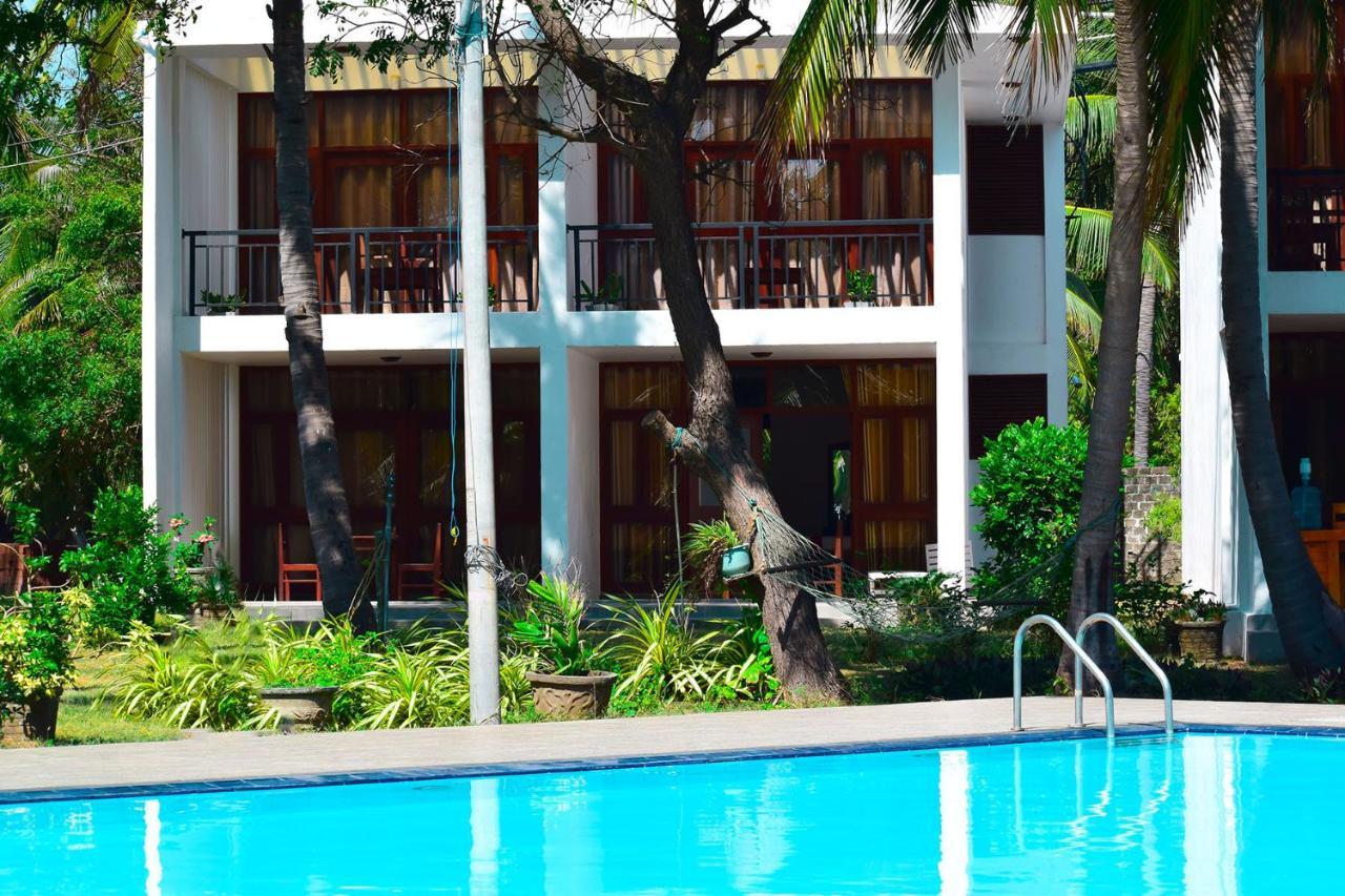 High Park Hotel Nilaveli Εξωτερικό φωτογραφία