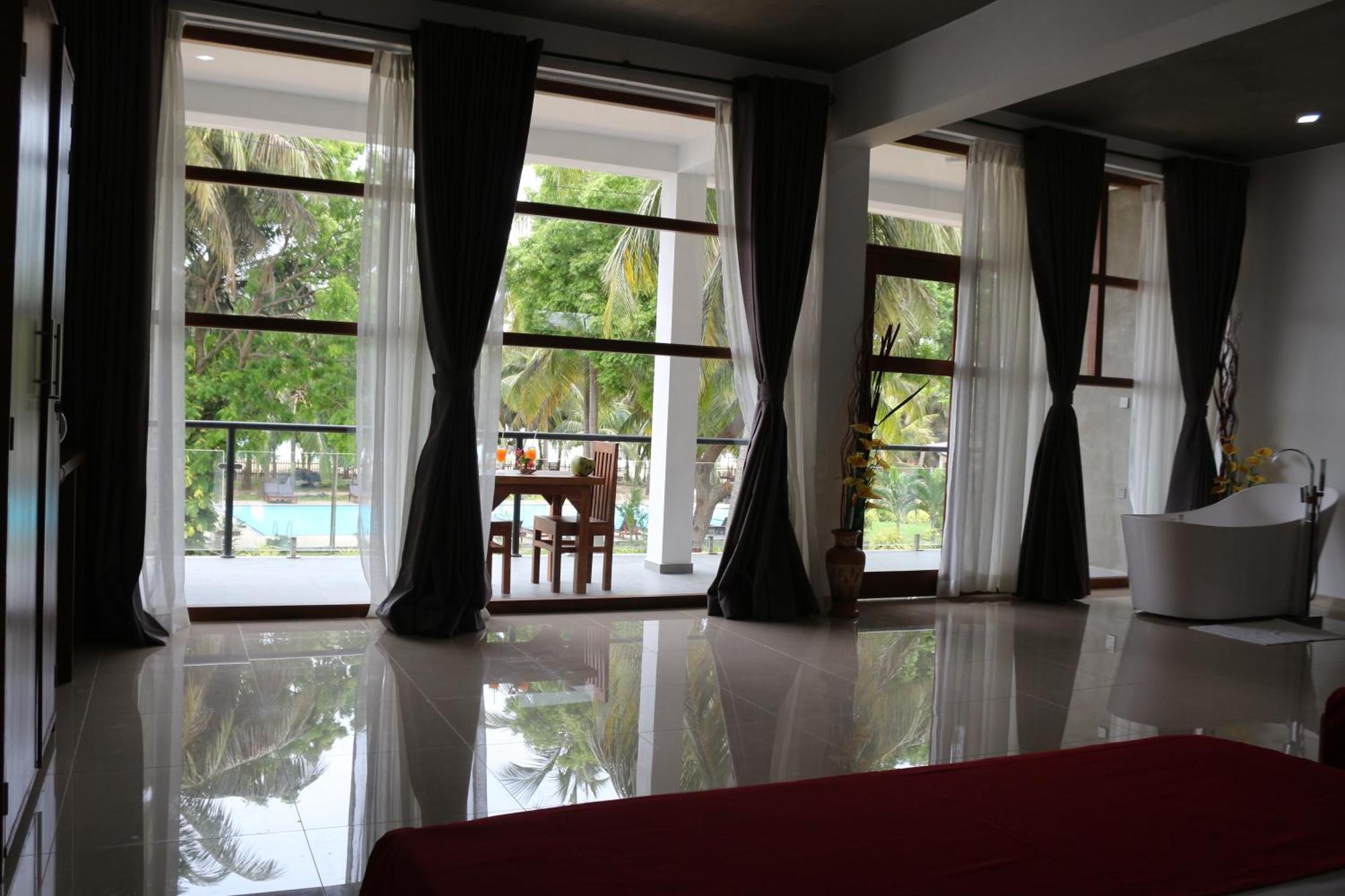 High Park Hotel Nilaveli Εξωτερικό φωτογραφία