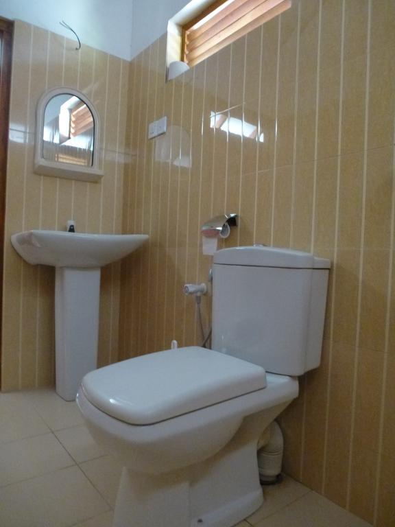 High Park Hotel Nilaveli Εξωτερικό φωτογραφία